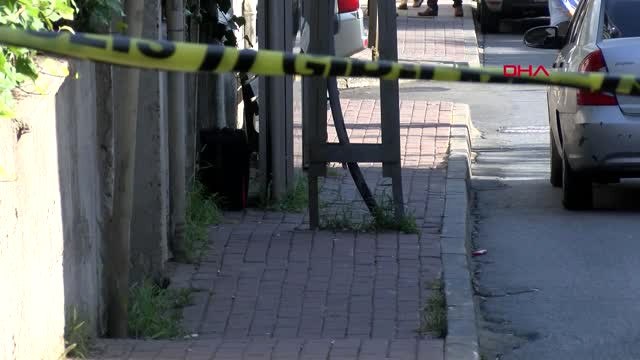 İstanbul- Otobüs Durağında Şüpheli Çanta Paniği