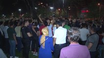 Cumhurbaşkanı Erdoğan, Zeytinburnu Sahilinde Vatandaşlarla Sohbet Etti