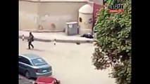فيديو يُظهر تبادل إطلاق النار بين قوات الشرطة المصرية وأحد منفذي هجوم كنيسة حلوان جنوب القاهرة
