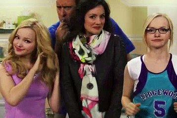 Liv And Maddie 1x04 Steal-a-Rooney