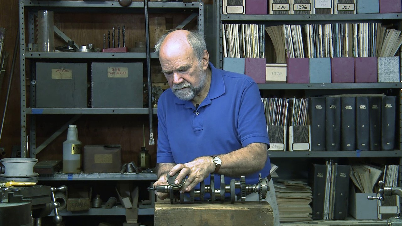 How Do Pistons And Connecting Rods Attach To A Crankshaft? video