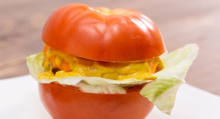 طريقة عمل مقبلات شطائر الطماطم