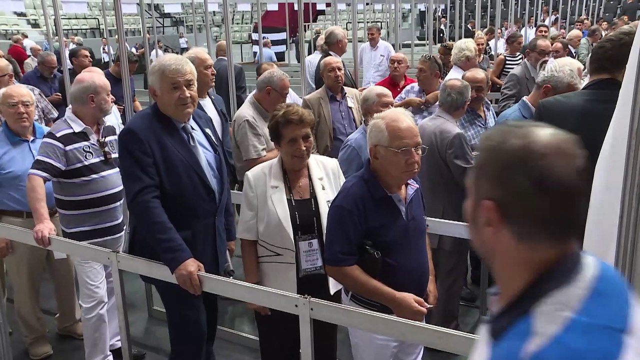 Beşiktaş'ta olağanüstü seçimli genel kurul başladı - İSTANBUL