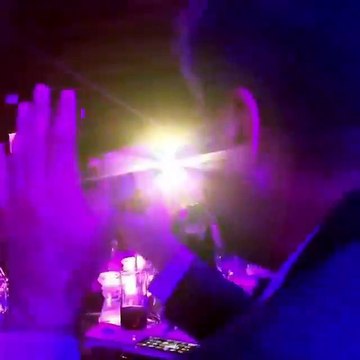 هكذا غنى وائل كفوري بحفل عيد ميلاده