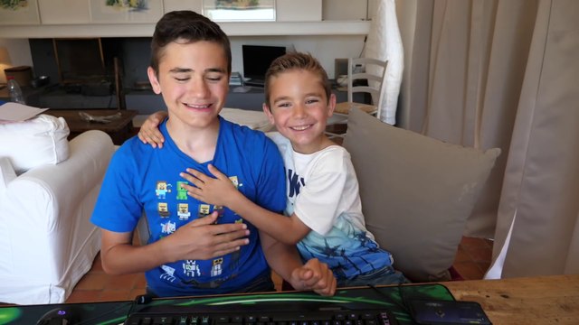 FORTNITE vs SWAN THE VOICE J'apprends à jouer à mon petit frère - Néo The One