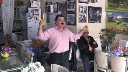 Bu çay ocağına gelenler 'müzikle' moral buluyor - ISPARTA