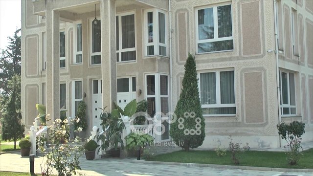 Ora News - Pogradec, tritol banesës së pronarit të televizionit lokal