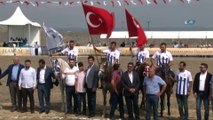 Anadolu’nun dört bir yanından gelen  atlı cirit sporcuları hünerlerini sergiledi