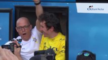 Tour de France 2018 - Le clapping de Geraint Thomas avec ses fans à Paris sur les Champs-Elysées