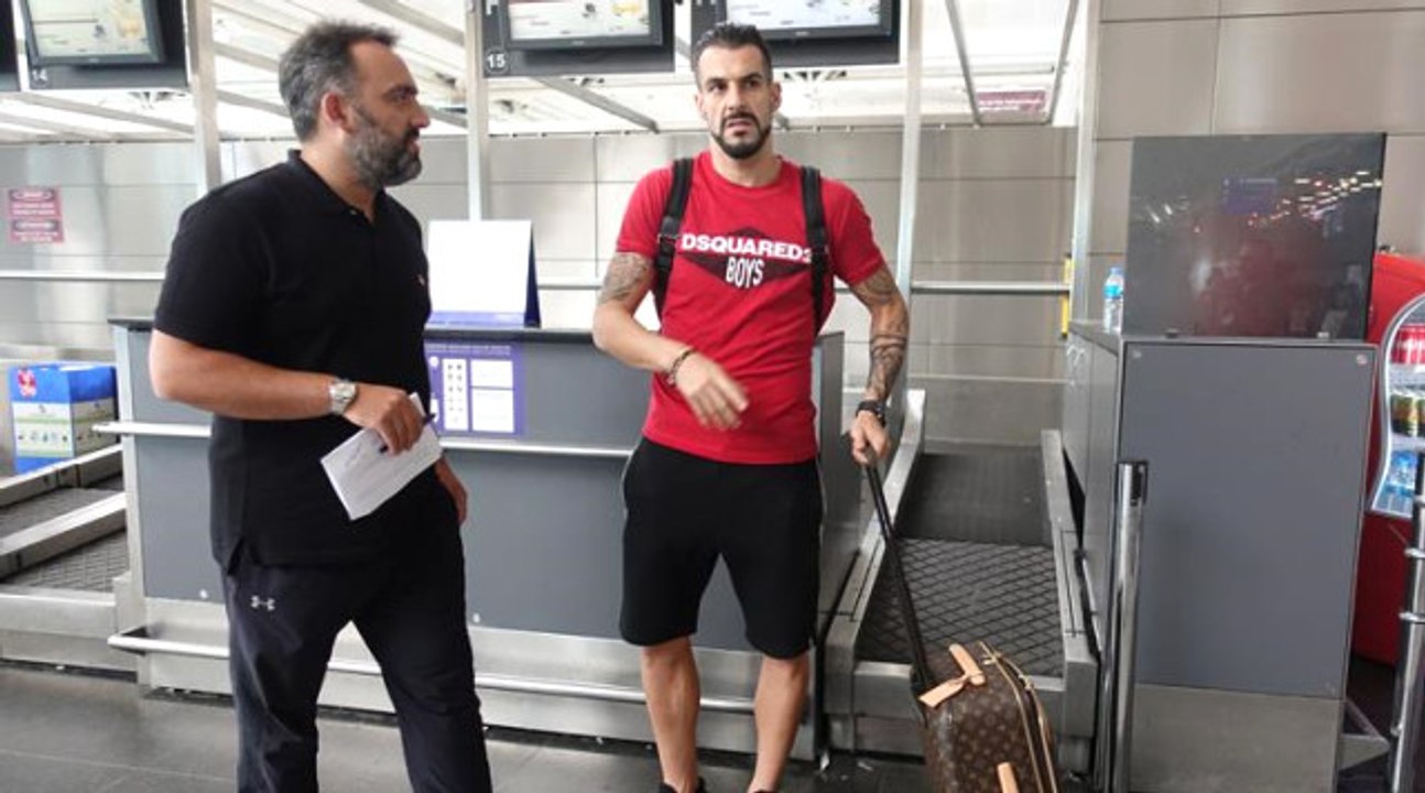 Beşiktaş Yönetim Kurulu Üyesi Mahmutyazıcıoğlu: Negredo'nun Yarın 17:00'a Kadar Vakti Var