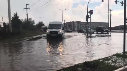Sağanak Hayatı Olumsuz Etkiledi