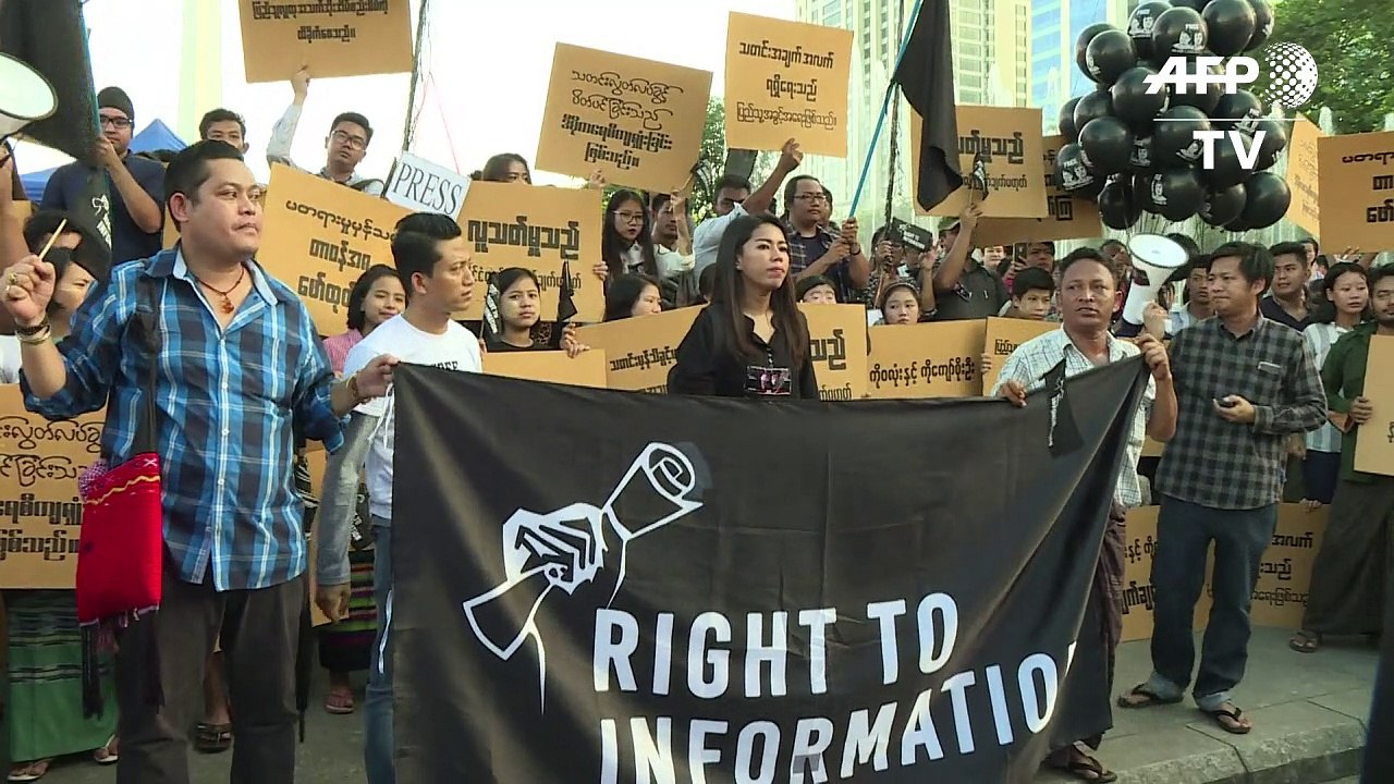 Dozens rally for jailed Reuters reporters in Myanmar