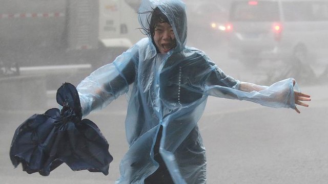 Mangkhut: il peggio è passato, ma i morti aumentano