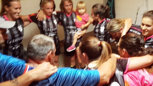 Féminines : Chant victoire contre Lusitanos Cenon