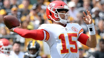 Mahomes finds Kelce down the seam for 25-yard TD