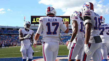 Allen zips the ball into the end zone for last-second TD