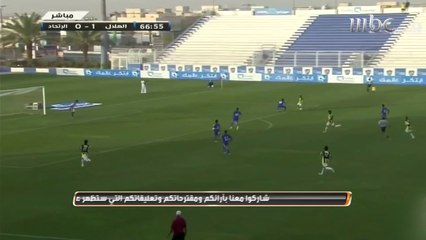 الشارع الرياضي السعودي يجمع على خطأ هتان باهبري وينادي بعدم المبالغة في قسوة رد الفعل