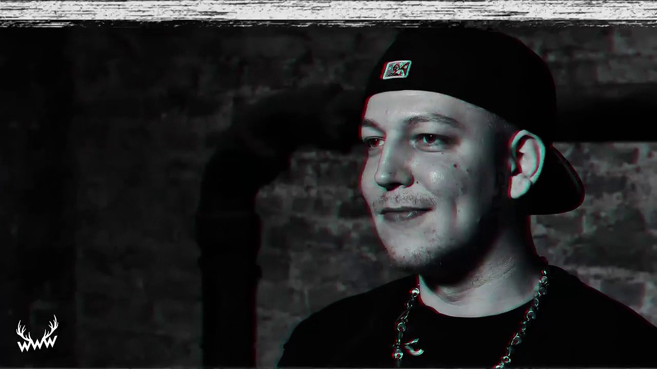 "Bist du solo, weil du ein Arschloch bist?" | MontanaBlack im Hater-Interview