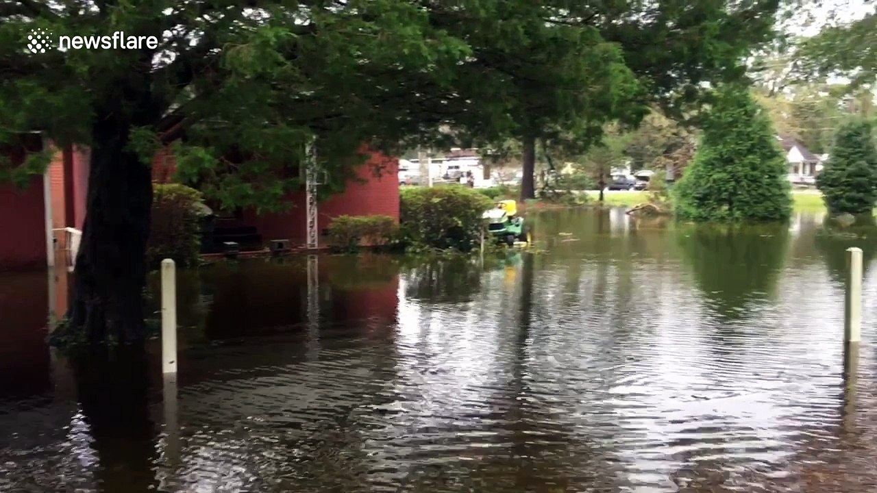 Hurricane Florence departs, leaves "catastrophic" flooding in North Carolina