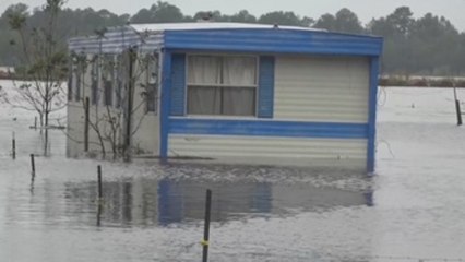 Florence deja ríos a punto de desbordarse, ciudades cercadas y 15 muertos