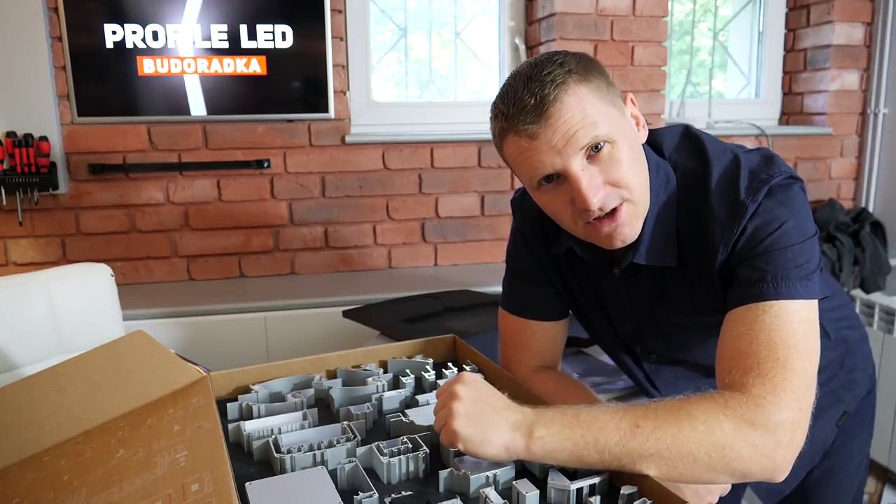 Montaż profili led w suficie z GK oraz ścianie