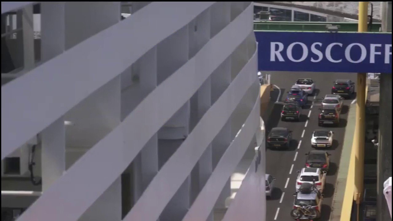 Elisabeth Borne confirme la hausse des taxes sur les carburants