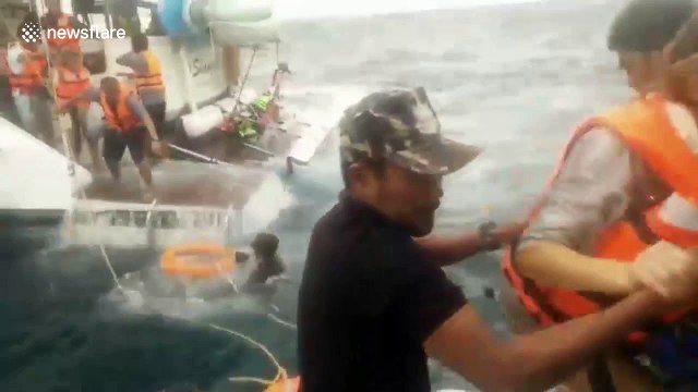 Fourteen Spanish tourists rescued after boat engine cuts out in rough seas