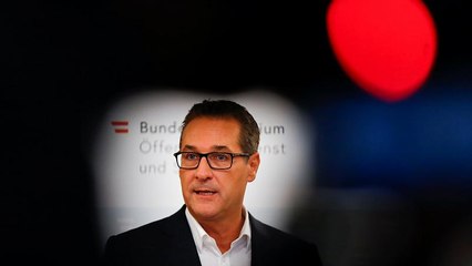 Strache aggódik a Sargentini-szavazás miatt