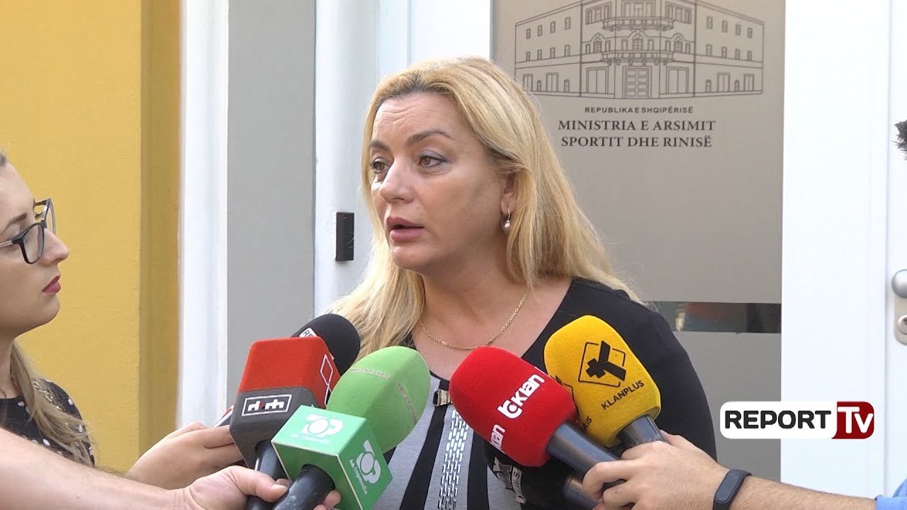 Report TV - Denoncimi i PD, Albana Vokshi: 150 shkolla të mbyllura, gjendja në arsim katastrofike