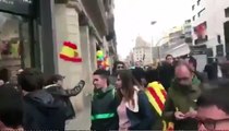 Agreden violentamente a un chico con una bandera de España