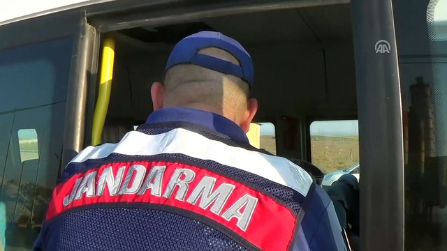 Sandıklı'da jandarmadan servis araçları denetimi - AFYONKARAHİSAR