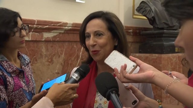 Robles se siente respaldada por Sánchez y zanja la polémica de las bombas