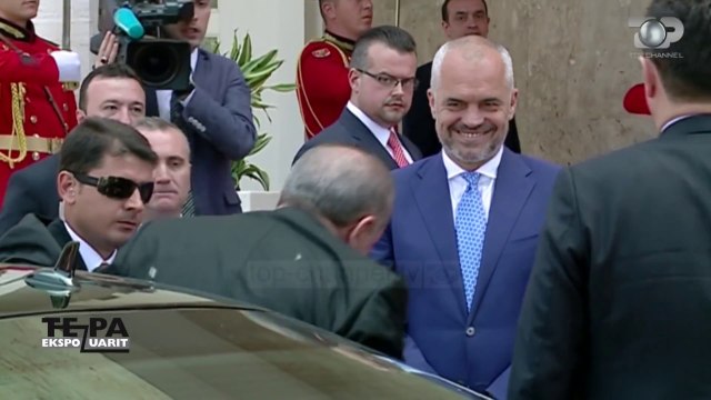 “RAMA I DASHURUAR ME ERDOGAN” - Gjinishi: “Spitali Amerikan” është biznes i Gylenit