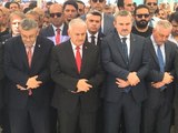 TBMM Başkanı Yıldırım, Dayısının Eşinin Cenaze Törenine Katıldı