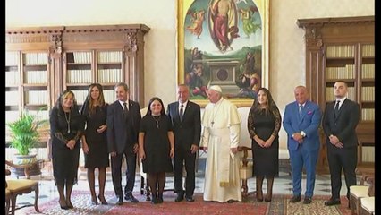 Ora News - Presidenti Meta takon Atin e Shenjtë në Vatikan