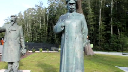 Historioitsija eduskuntaehdokas Pirkanmaa Seppo Lehto esittelee 7.9.2018 Stalinin