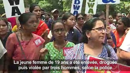 Manifestation à New Delhi après le viol d'une étudiante