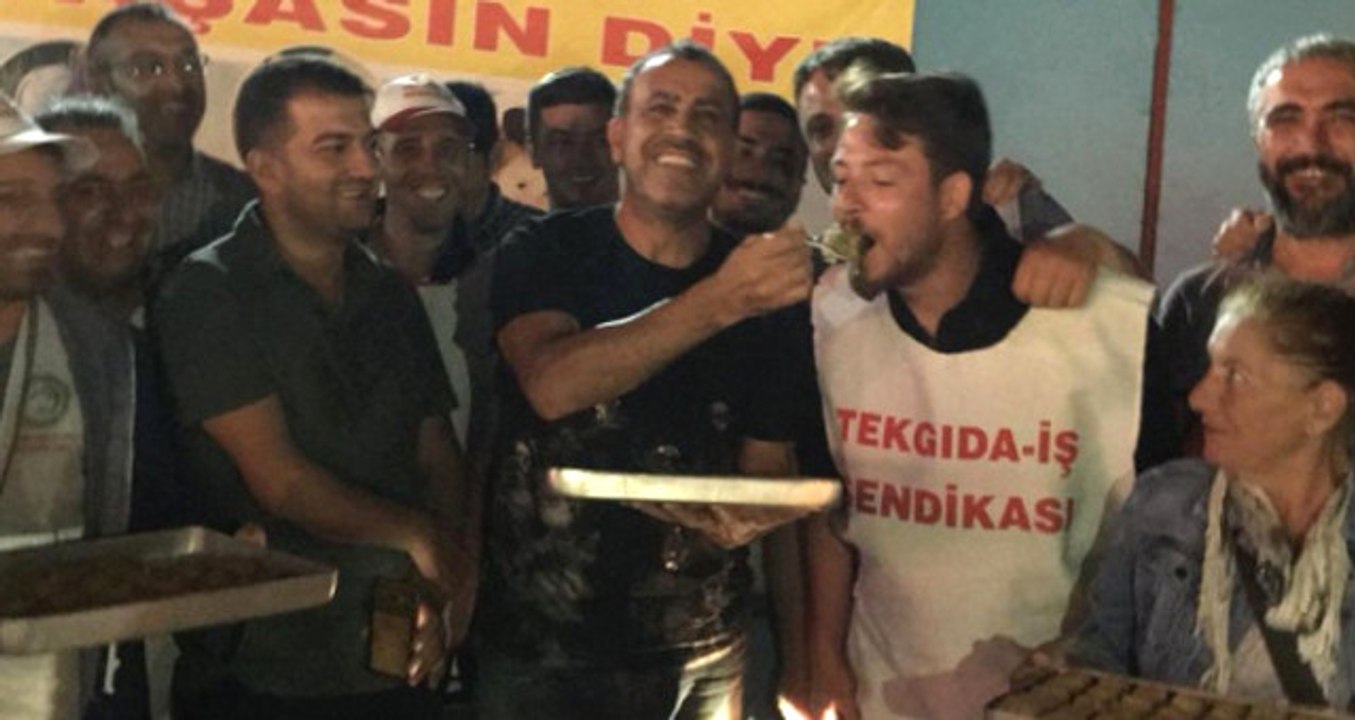 Haluk Levent'ten Eylem Yapan İşçilere Baklavalı Destek!