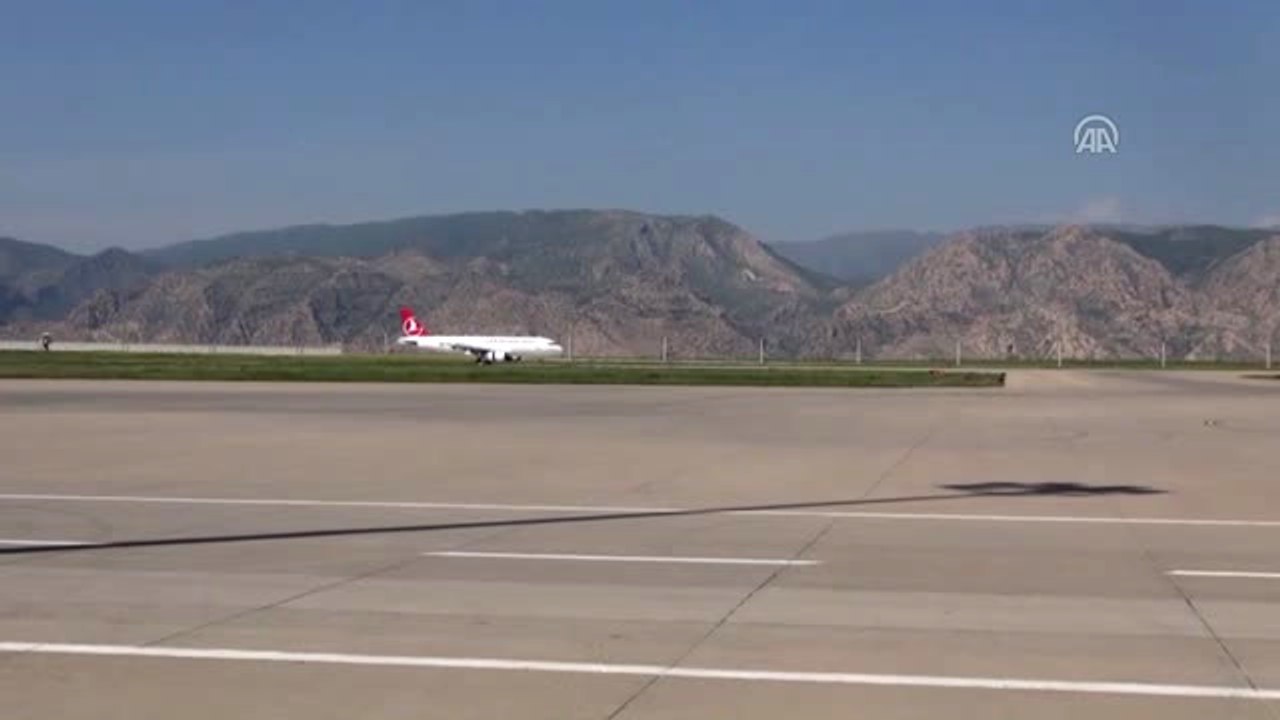 Şerafettin Elçi Havalimanı'nda Yolcu Trafiği
