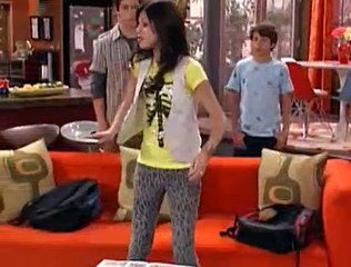 Wizards Of Waverly Place - S02E03 - Graphic Novel