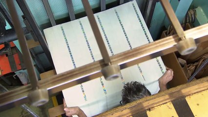 El BCE muestra los nuevos billetes de 100 y 200 euros de la serie Europa