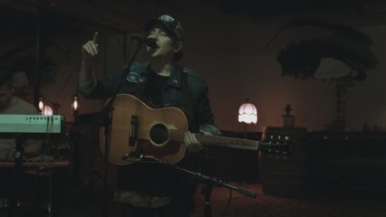 Mack Brock - Christ Is Risen (Acoustic)