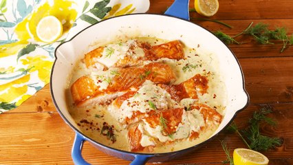 This 30-Minute Lemon Garlic Salmon Is Next-Level Amazing