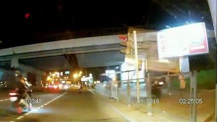 #4 COMPILATION MOTO Une semaine de folie sur CRAZY WORLD Road rage,Crash,Humour