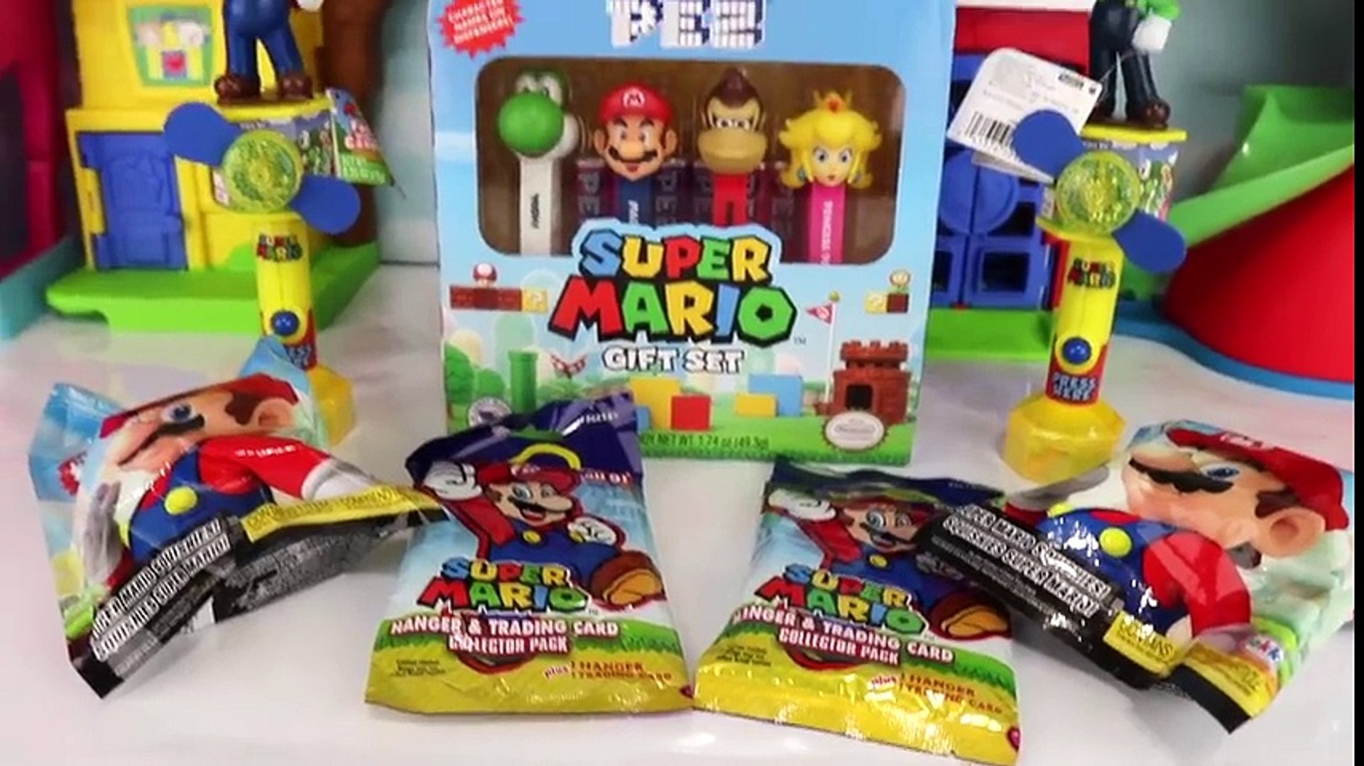 Nintendo SUPER MARIO Candy Fans & Pez Dispensers with Yoshi, Squishy &  Princess Peach - video Dailymotion