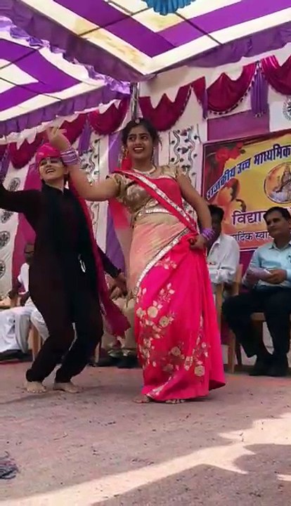 festival with indian music and performers dancing - brilliant!