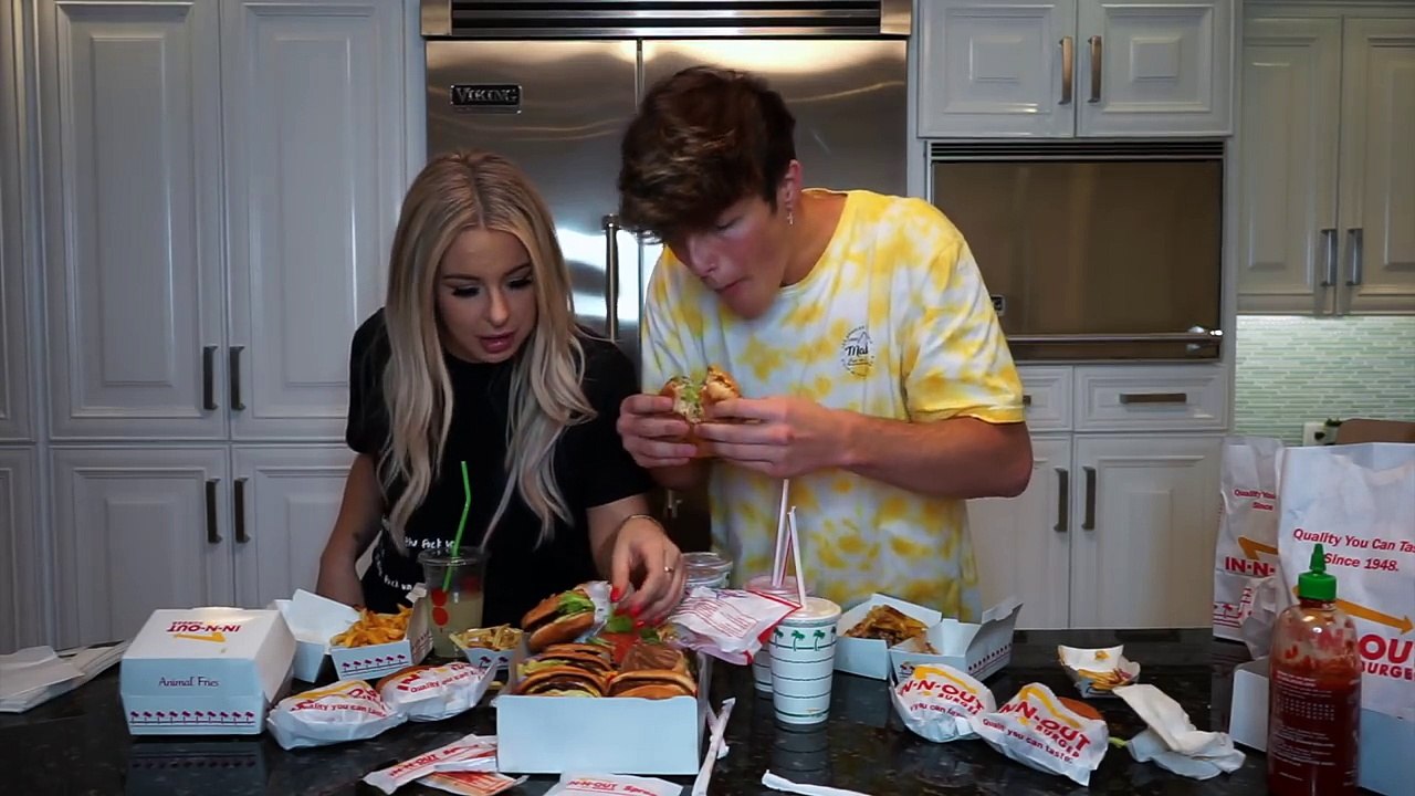 MESSY MUKBANG W/ TANA MONGEAU!!!!