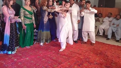 Beutifull Song Mehak_malik_Chita_chola_sedy_darzi