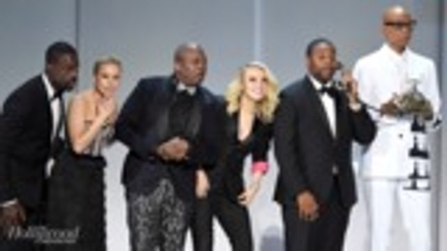 Michael Che and Colin Jost Open the 2018 Emmys With a Bang | THR News