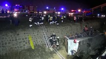 Afyonkarahisar’da yolcu otobüsü devrildi Çok sayıda ölü ve yaralı var